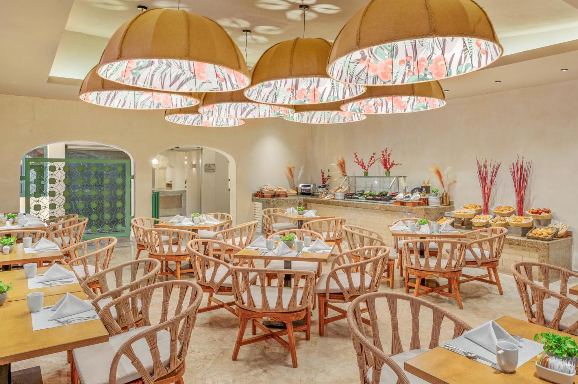 Gr Solaris Caribe Otel Cancun Dış mekan fotoğraf